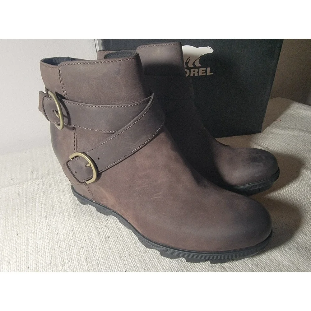 Sorel Joan of Arctic Wedge‎ II Buckle Boot 11 Blackened Brown Waterproof Leather